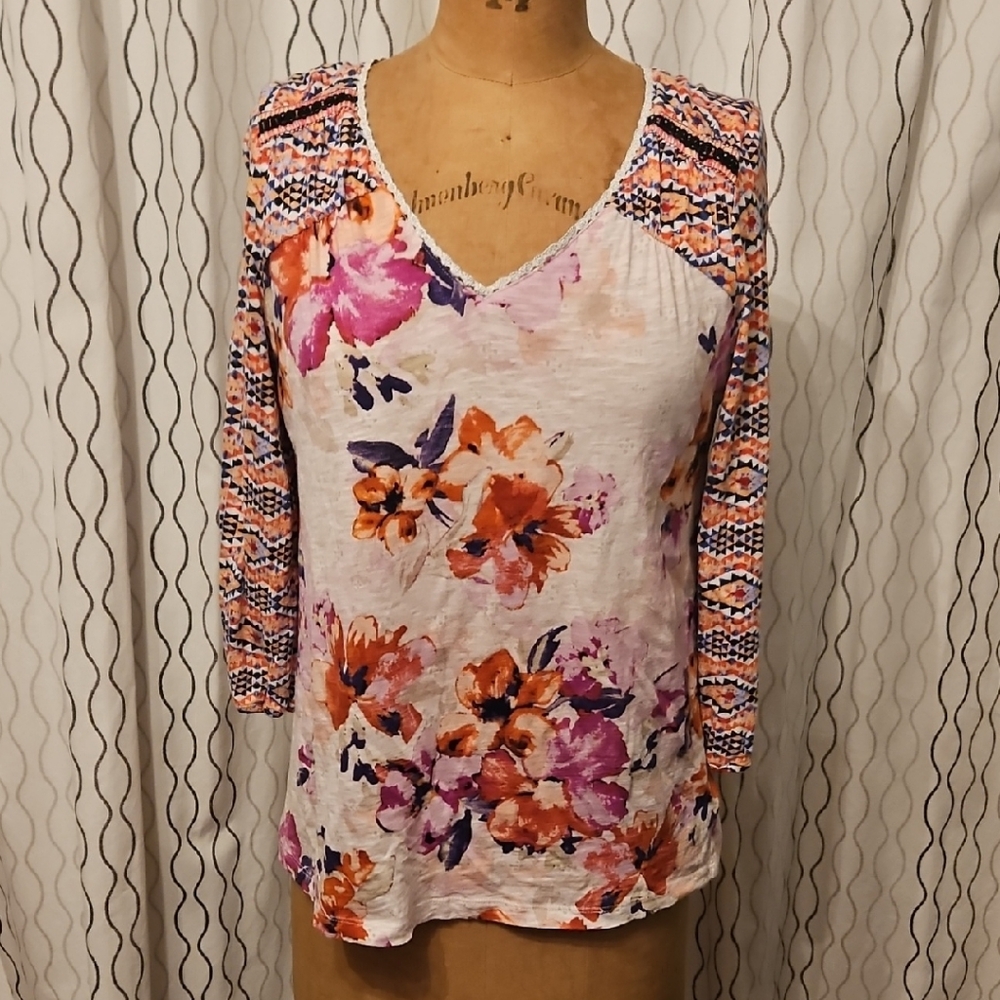 Akemi + Kin Floral V-Neck Women's Top